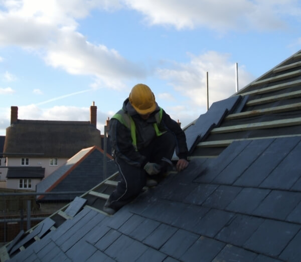 Warning Signs Your Roof Needs Repair